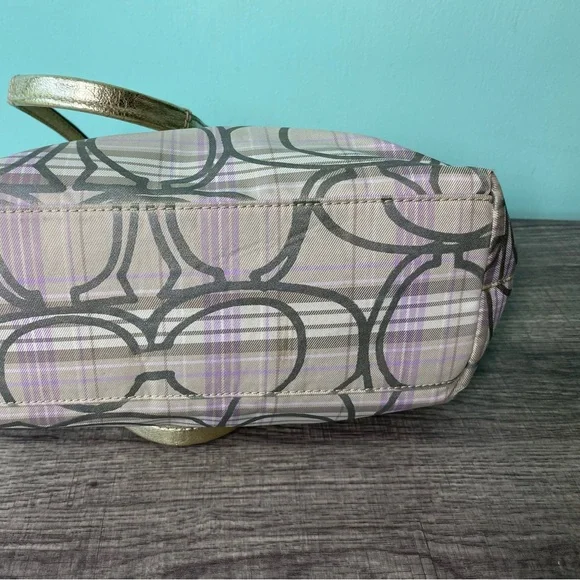 🩶 COACH Signature Tartan Plaid Shoulder Bag - Picture 6 of 16